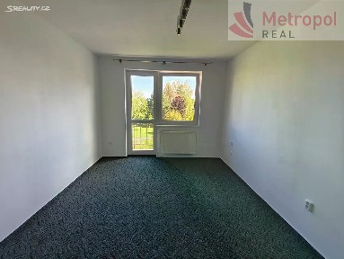 Prodej bytu 3+1 84 m² Pouchovská, Hradec Králové - Pouchov