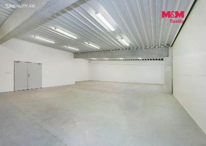 Pronájem skladového prostoru 285 m²