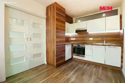 Pronájem bytu 3+1 70 m² Zelená, Teplice