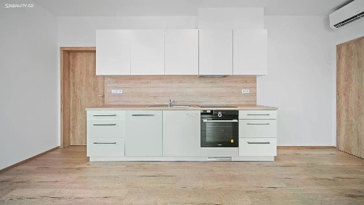 Pronájem bytu 3+kk 76 m²