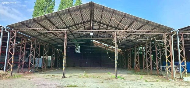 Pronájem komerční nemovitosti 100 m² S. K. Neumanna, Pardubice