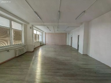 Skuteč, Chrudim, Husova