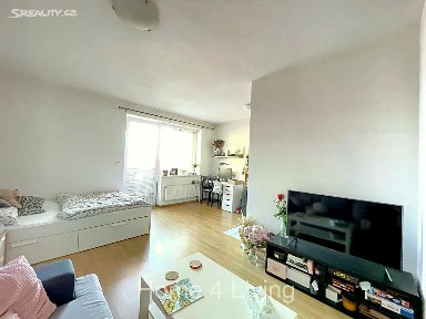 Prodej bytu 1+kk 35 m² U Leskavy, Brno - Starý Lískovec