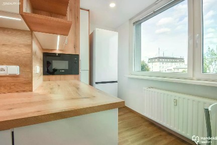 Pronájem bytu 2+1 56 m² Schweitzerova, Olomouc - Povel