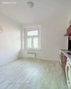 Pronájem bytu 1+1 40 m² Hanusova, Praha