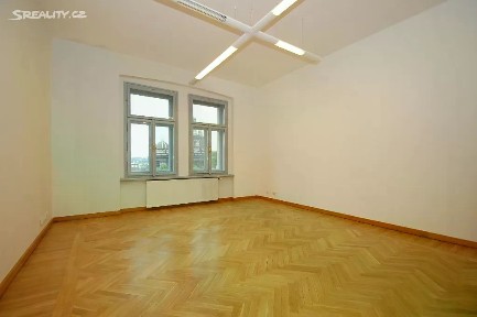 Pronájem kanceláře 164 m²