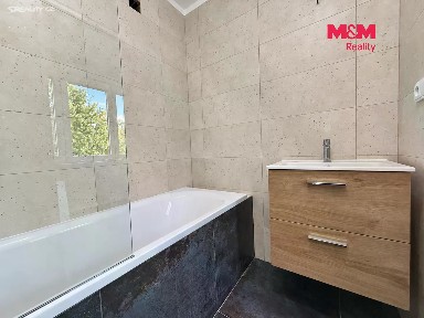 Prodej bytu 3+1 63 m² Sídliště, Vlachovo Březí