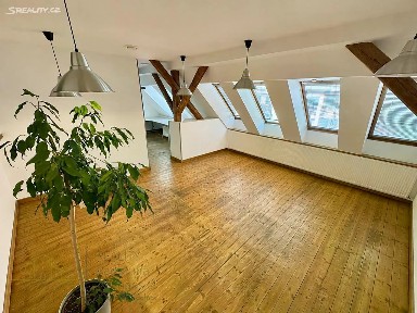 Pronájem kanceláře 31 m² Jičín