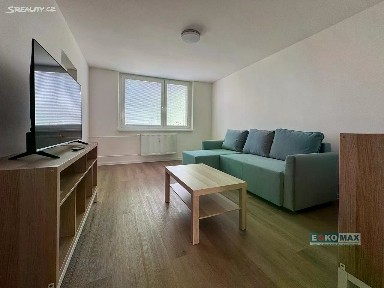 Pronájem bytu 2+1 60 m² Slovácká, Břeclav