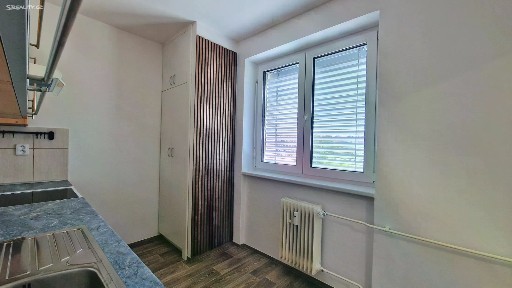Pronájem bytu 2+1 52 m² náměstí Míru, Židlochovice