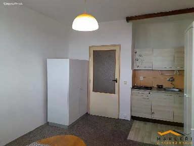 Brno, Brno-město, Lesná, Halasovo náměstí, 4