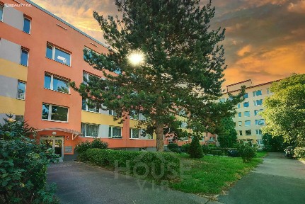 Prodej bytu 4+kk 106 m² Křivenická, Praha - Čimice