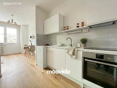 Prodej bytu 3+1 82 m² Tusarova, Praha - Holešovice