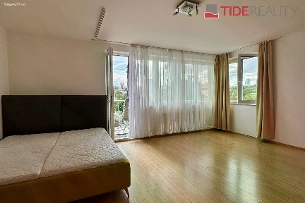 Prodej bytu 1+kk 44 m² U Plynárny, Praha - Michle