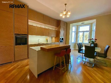 Prodej bytu 3+1 107 m² Polská, Praha - Vinohrady