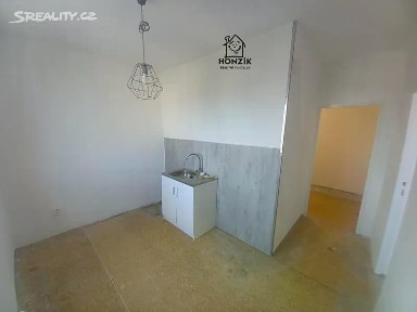 Prodej bytu 2+1 52 m² Chotutická, Praha - Malešice