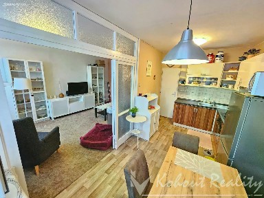Prodej bytu 3+1 70 m² Jetelová, Praha - Záběhlice
