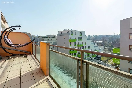 Prodej bytu 2+1 55 m² U Hranic, Praha - Strašnice
