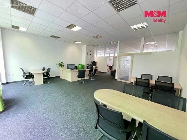 Pronájem obchodního prostoru 131 m²