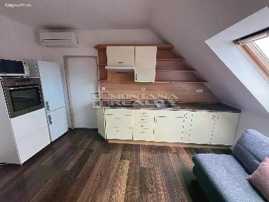 Pronájem bytu 2+kk 48 m² Rooseveltova, Olomouc - Nové Sady