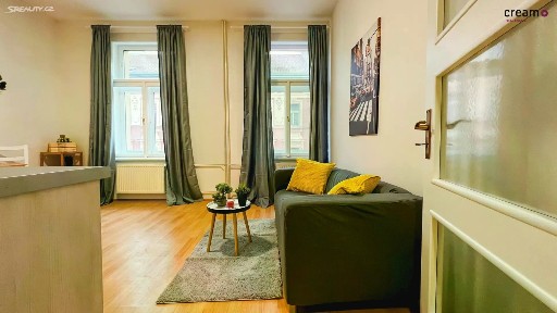 Pronájem bytu 2+kk 44 m² Řehořova, Praha - Žižkov