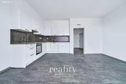 Pronájem bytu 1+kk 35 m² Vrchlického, Jihlava