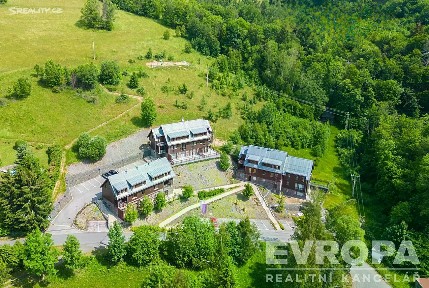 Prodej bytu 1+kk 25 m² Jablonec nad Jizerou - Bratrouchov