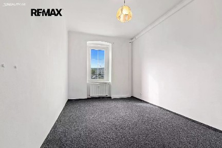 Pronájem bytu 1+1 50 m² Skvrňanská, Plzeň - Jižní Předměstí