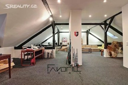 Prodej kanceláře 225 m²