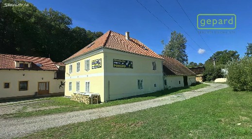 Český Krumlov, Latrán, Chvalšinská