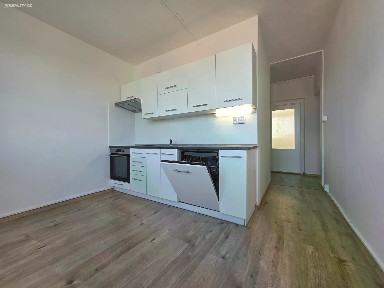 Pronájem bytu 3+1 80 m² Na Pomezí, Opava