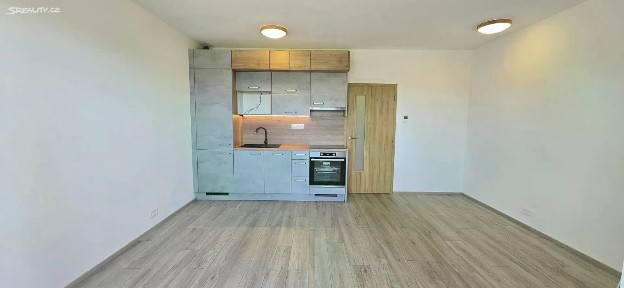 Pronájem bytu 1+kk 39 m² Přírodní, Brno - Žebětín