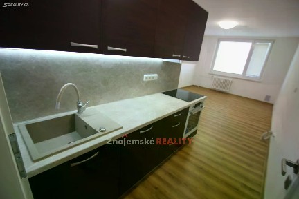 Pronájem bytu 1+kk 30 m² Krylova, Znojmo - Přímětice