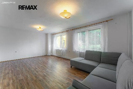 Prodej rodinného domu 208 m², pozemek 1618 m² Příbram - Lazec