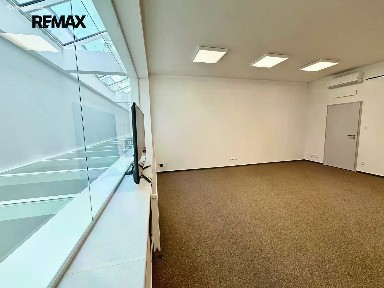 Pronájem kanceláře 28 m² Husova, Vyškov - Vyškov-Město