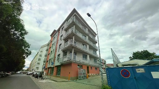 Pronájem kanceláře 17 m² Klíčova, Brno - Černovice