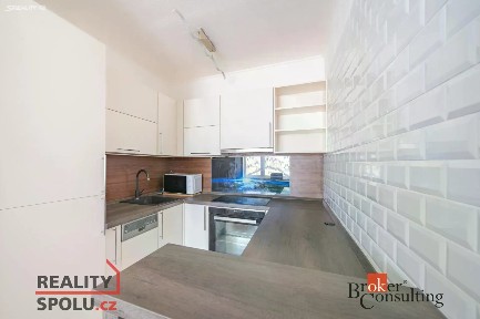 Prodej bytu 2+kk 45 m² Kpt. Stránského, Praha - Černý Most