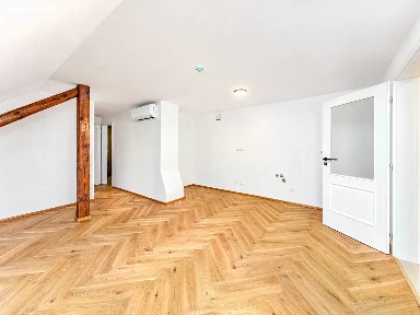 Prodej bytu 2+kk 58 m² Žitomírská, Praha - Vršovice