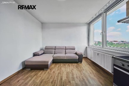 Prodej bytu 2+kk 45 m² Hornoměcholupská, Praha - Hostivař