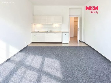 Prodej bytu 1+kk 29 m² Hanusova, Praha - Michle