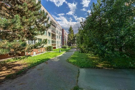 Prodej bytu 3+1 80 m² Travná, Praha - Kyje