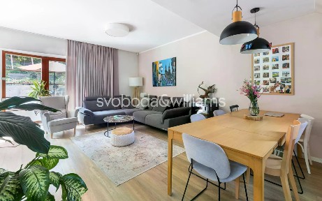 Prodej rodinného domu 365 m², pozemek 980 m² K Hluku, Lelekovice