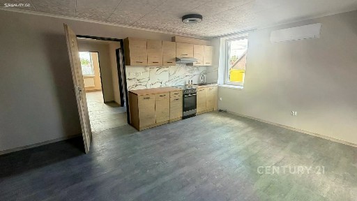Pronájem bytu 3+kk 64 m²