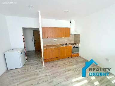 Pronájem bytu 2+kk 42 m² B. Martinů, Děčín - Děčín II-Nové Město