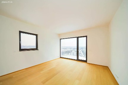 Prodej bytu 3+kk 89 m² V Třešňovce, Praha - Hrdlořezy