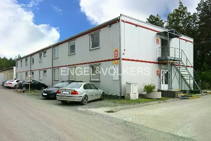 Pronájem skladového prostoru 370 m² Plzeň - Valcha