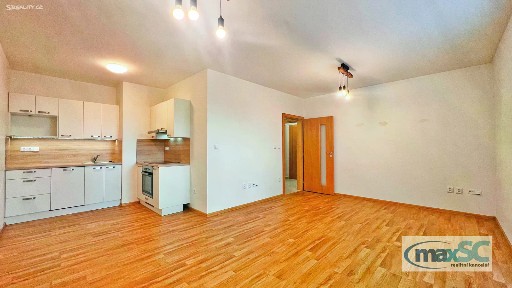 Pronájem bytu 3+kk 71 m² Hradecká, Holice