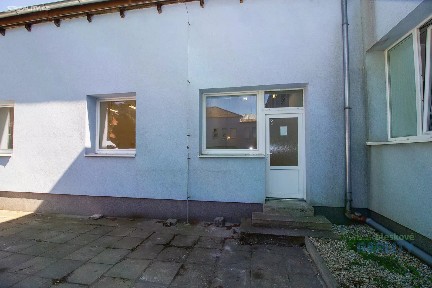 Pronájem skladového prostoru 28 m² Pražská, Brandýs nad Labem-Stará Boleslav - Brandýs nad Labem