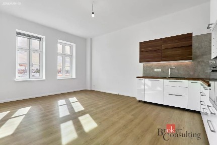 Prodej bytu 3+kk 90 m² K Nemocnici, Cheb