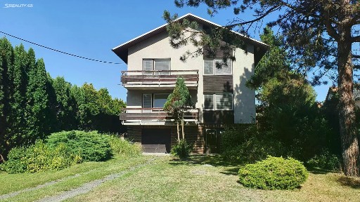 nábřeží Dukelských hrdinů, Rožnov pod Radhoštěm
